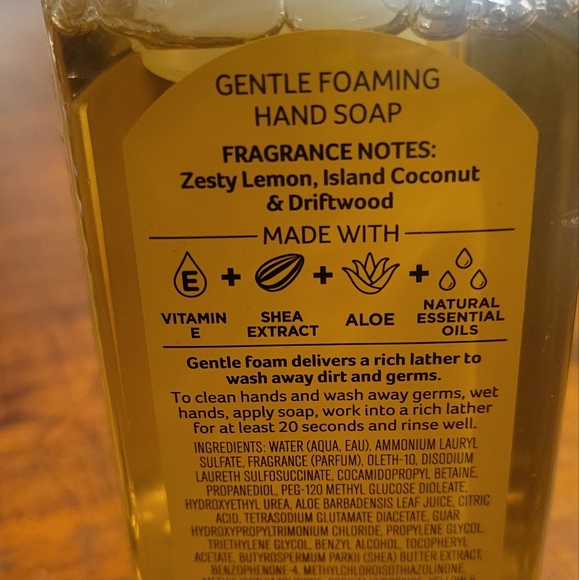 Bath & Body Works New Tropical Pineapple Hand Soap Holder & Foam Hand Soap, New - Picture 10 of 11